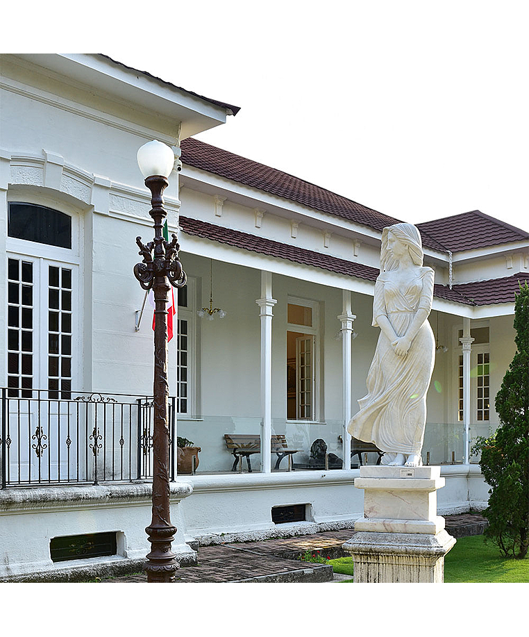 imagem do produto Escultura Lis 195cm - EMP389