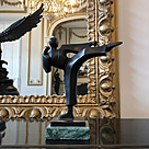 imagem do produto Escultura Lutador by Nick em Bronze 20cm EBZ322 For�a e Express�o Art�stica