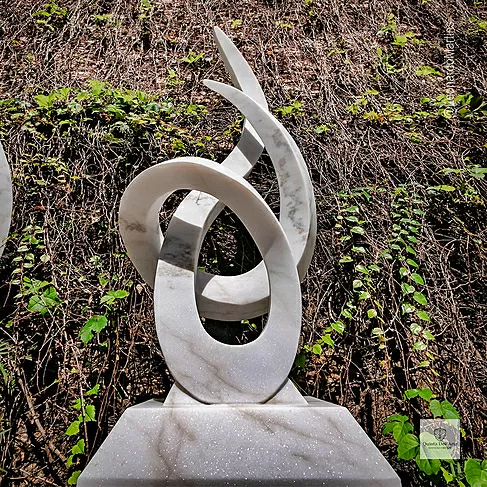 imagem de Escultura Lux Pietra Mármore Branco 150cm - EMP745 Design Escultural