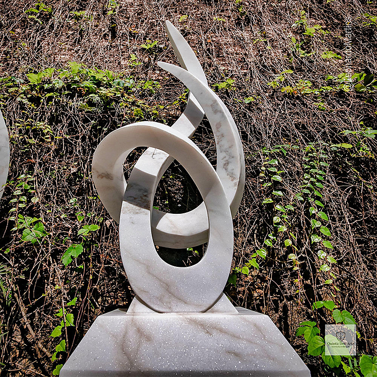 imagem do produto Escultura Lux Pietra M�rmore Branco 150cm - EMP745 Design Escultural