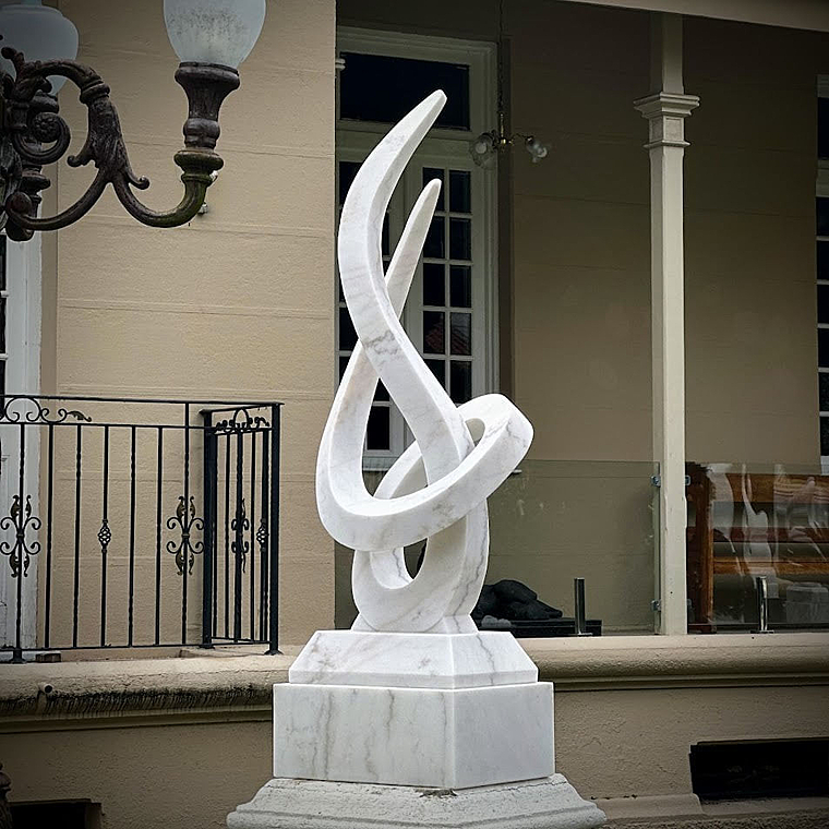 imagem do produto Escultura Lux Pietra M�rmore Branco 150cm - EMP745 Design Escultural