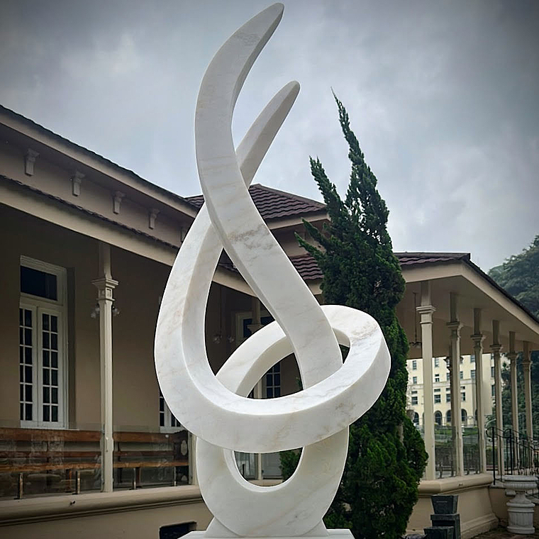 imagem do produto Escultura Lux Pietra M�rmore Branco 150cm - EMP745 Design Escultural