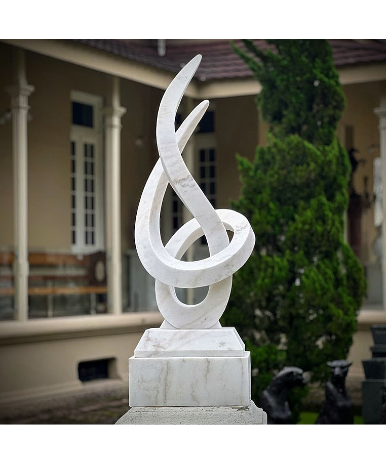 imagem do produto Escultura Lux Pietra M�rmore Branco 150cm - EMP745