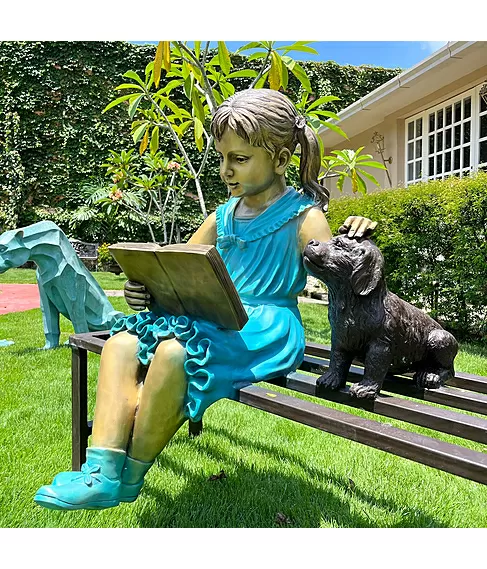 imagem de Escultura Menina com Cachorro no Banco em Bronze 132cm - EBZ604 Peça Encantadora