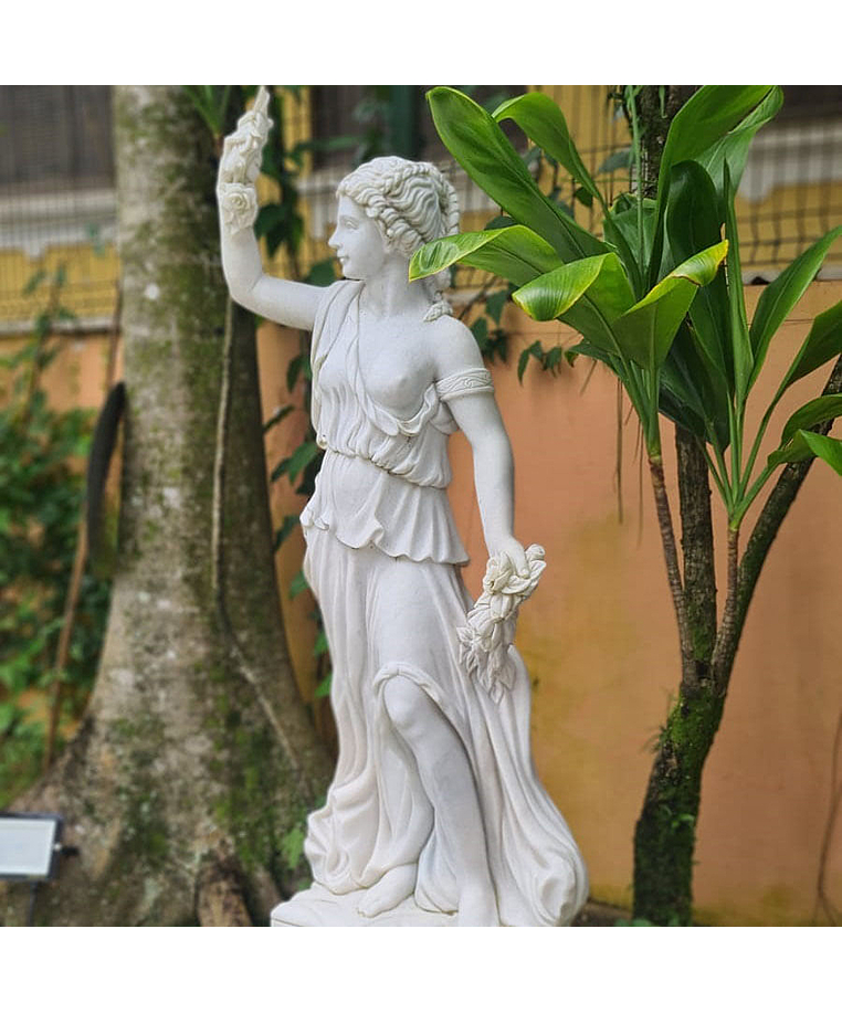 imagem do produto Escultura Mulher com Rosa nas M�os 160cm - EMP458