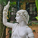 imagem do produto Escultura Mulher com Rosa nas M�os 160cm - EMP458