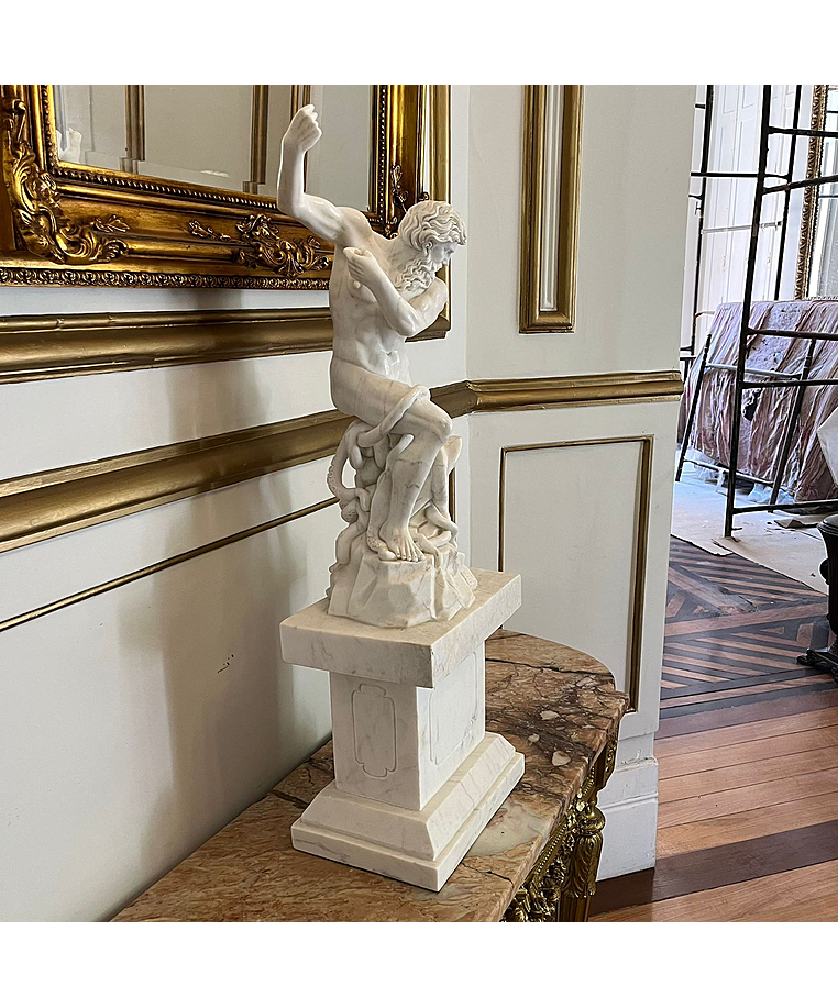 imagem do produto Escultura Netuno em M�rmore Branco 85cm - EMP613