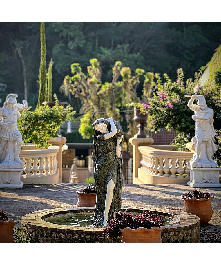 imagem do produto Escultura Ninfa Nereide em M�rmore 160cm - FMP239 Destaque no Jardim