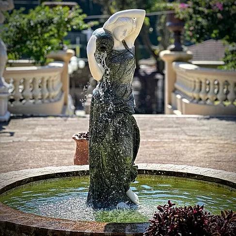 imagem de Escultura Ninfa Nereide III em Mármore 160cm - FMP241 Elegância Clássica para Projetos de 