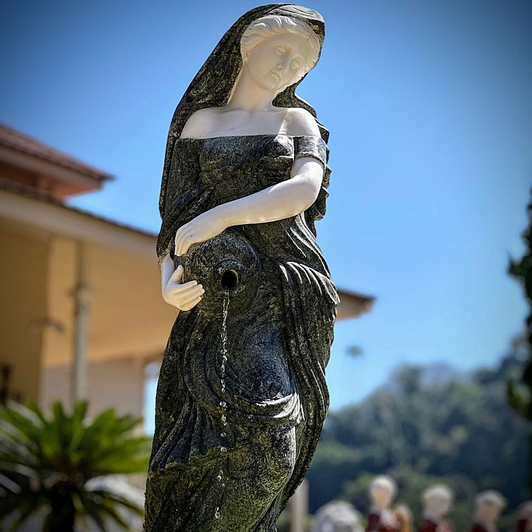 imagem do produto Escultura Ninfa Nereide IV 160cm - FMP242  Eleg�ncia e Sofistica��o
