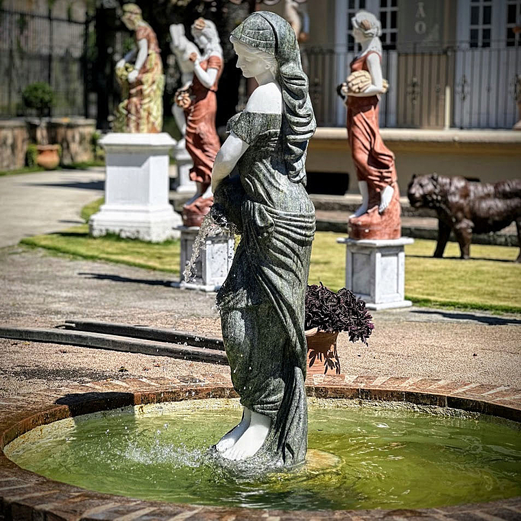 imagem do produto Escultura Ninfa Nereide IV 160cm - FMP242  Eleg�ncia e Sofistica��o