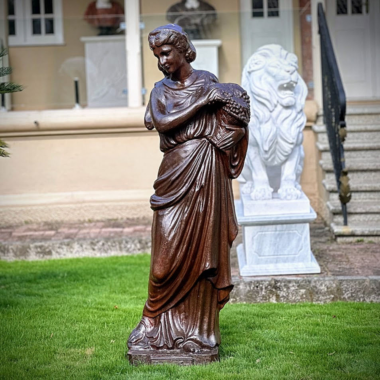 imagem do produto Escultura Outono de Ferro Fundido 175cm - EF033 Destaque no Jardim