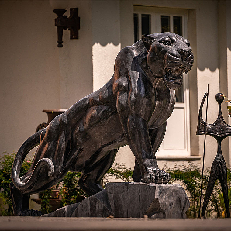 imagem do produto Escultura Pantera M�rmore Preto 120cm - EMP548D