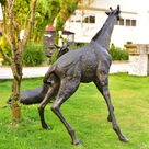 imagem do produto Escultura Par de Girafas em Bronze 125cm EBZ533 Eleg�ncia e Harmonia