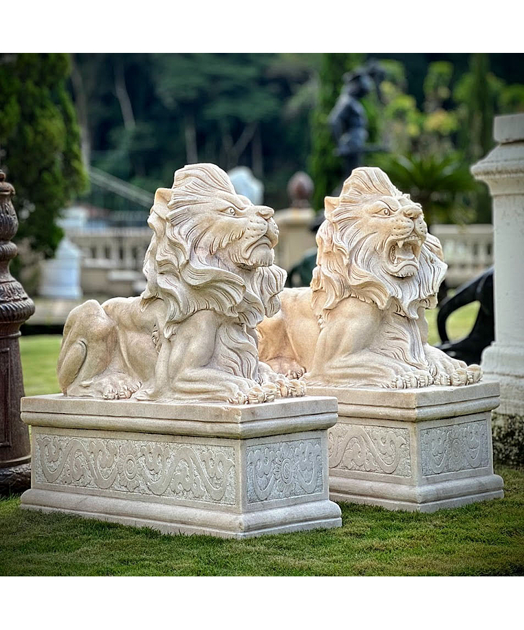 imagem do produto Escultura Par de Le�o Deitado G 100cm - EMP377