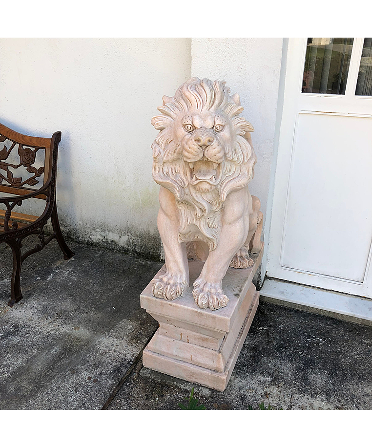 imagem do produto Escultura Par de Le�o Sentado 120cm - EMP376