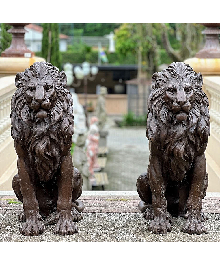 imagem do produto Escultura Par de Le�es em Bronze 130cm - EBZ612