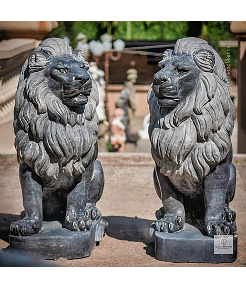 imagem de Escultura Par de Lees Sentado Mrmore Preto 120cm - EMP712
