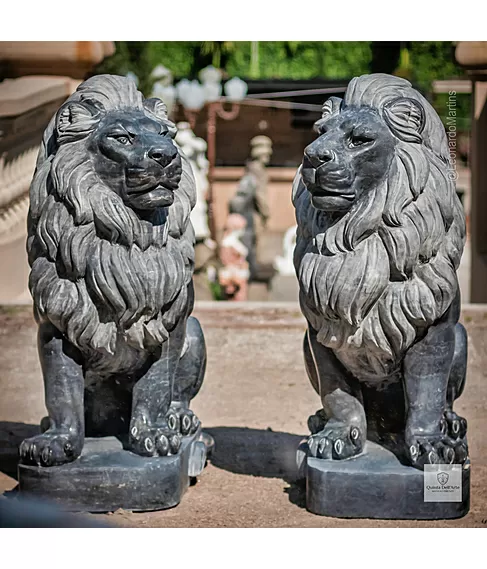 imagem de Escultura Par de Leões Sentado Mármore Preto 120cm - EMP712