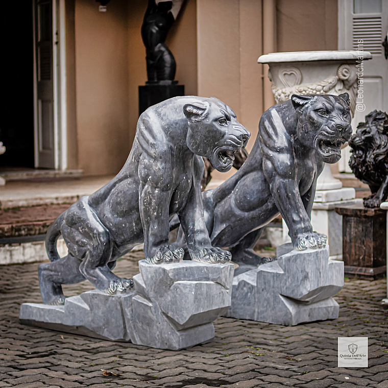 imagem do produto Escultura Par de Panteras em M�rmore Preto 120cm EMP548 Quinta DellArte