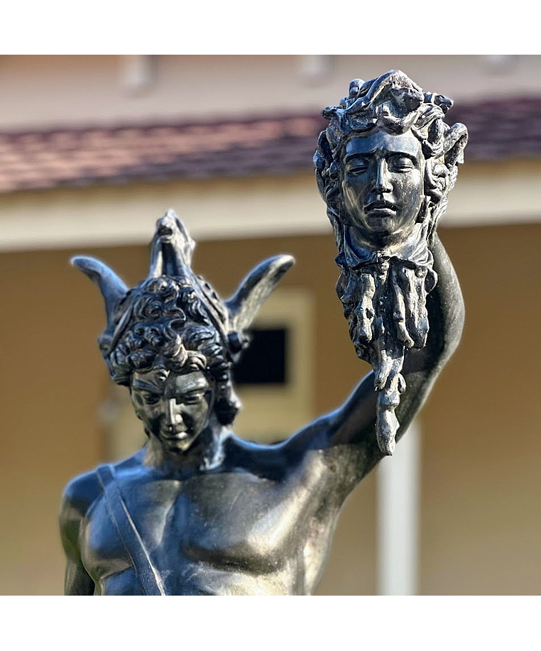 imagem do produto Escultura Perseu com Cabe�a de Medusa 258cm - EBZ581 Obra Impressionante
