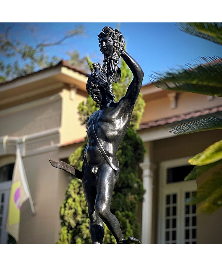 imagem do produto Escultura Perseu com Cabe�a de Medusa 258cm - EBZ581 Obra Impressionante