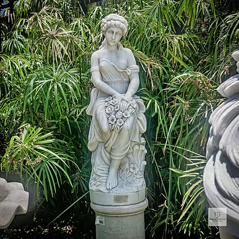 imagem de Escultura Primavera Sentada em Mármore Branco 140cm EMP381 Elegância Clássica