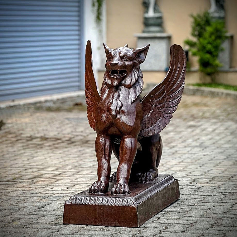 imagem do produto Escultura Quimera em Ferro Fundido 95cm EF410 Misticismo e Impon�ncia