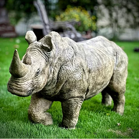 imagem de Escultura Rinoceronte em Bronze 130cm EBZ613 Imponência e Força