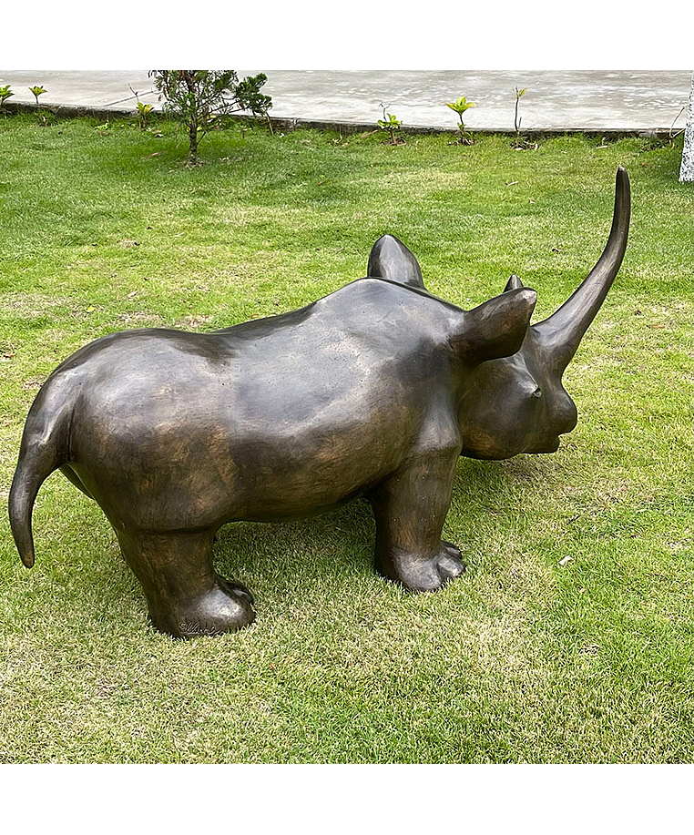 imagem do produto Escultura Rinoceronte em Bronze 48cm EBZ513 For�a e Eleg�ncia