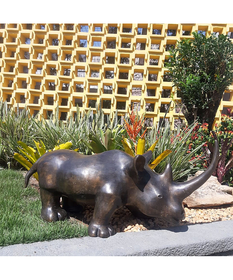 imagem do produto Escultura Rinoceronte em Bronze 48cm EBZ513 For�a e Eleg�ncia