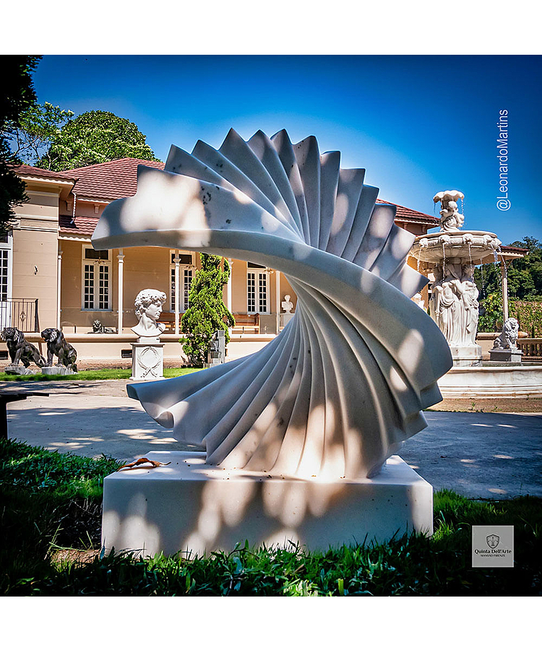 imagem do produto Escultura Ritmo Cont�nuo M�rmore Branco 120cm - EMP737