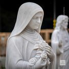 imagem do produto Escultura Santa Terezinha M�rmore Branco 160cm - IMP355 Imagem Religiosa Cl�ssica