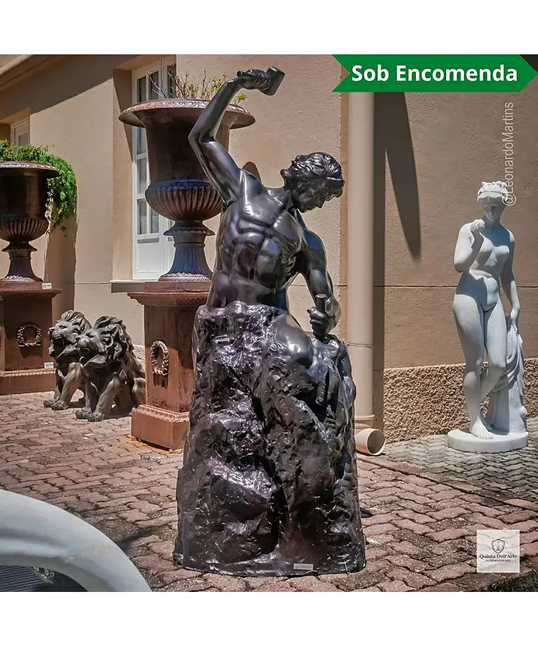 imagem do produto Escultura Self Made Man 200cm - EFB607 Destaque Escultural para Paisagismo