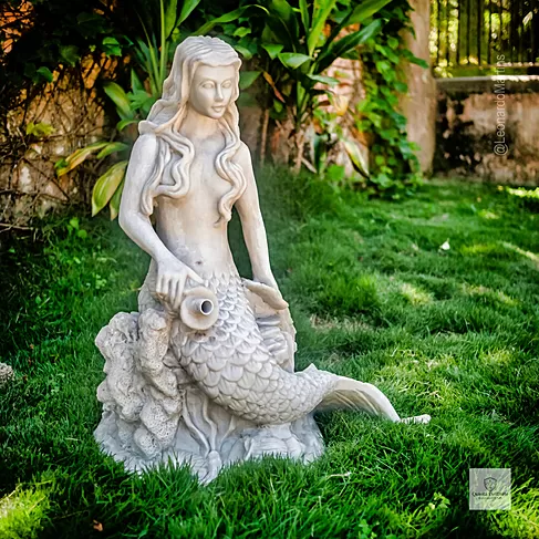imagem de Escultura Sereia Para Fonte 45cm - EML049 Destaque Elegante para Fontes e Jardins
