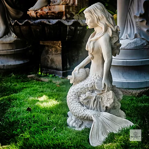 imagem de Escultura Sereia Para Fonte 45cm - EML049 Destaque Elegante para Fontes e Jardins