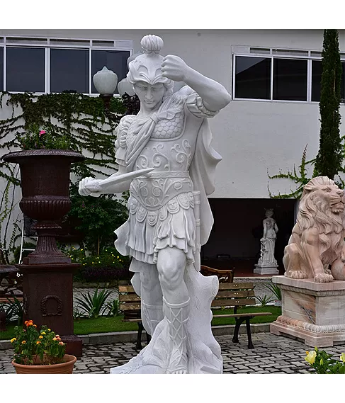 imagem de Escultura Soldado Romano B 250cm - EMP499