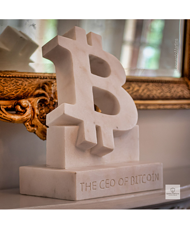imagem do produto Escultura The CEO of Bitcoin em M�rmore 40cm VRMP363 Design Exclusivo