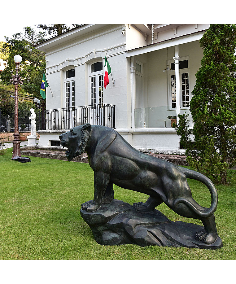 imagem do produto Escultura Tigre em Bronze 120cm EBZ512V For�a e Movimento