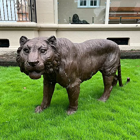 imagem de Escultura Tigre em Bronze 190cm - VRBZ349 Imponência e Realismo