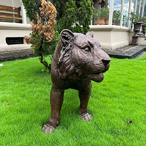 imagem de Escultura Tigre em Bronze 190cm - VRBZ349 Imponência e Realismo