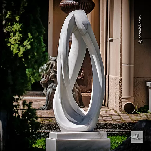 imagem de Escultura Traço Soberano Mármore Branco 150cm EMP748 Arte de Luxo By Quinta DellArte