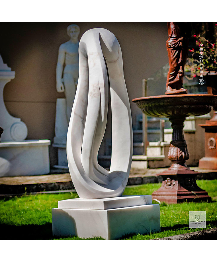 imagem do produto Escultura Tra�o Soberano M�rmore Branco 150cm EMP748 | Arte de Luxo By Quinta DellArte