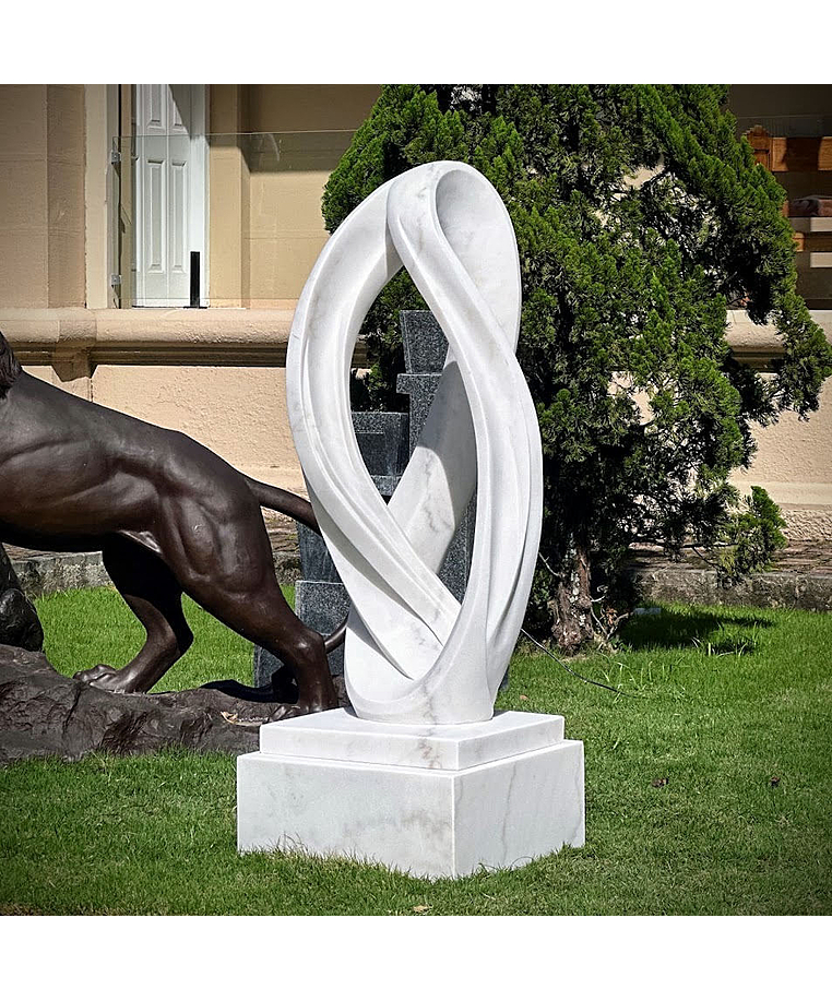 imagem do produto Escultura Tra�o Soberano M�rmore Branco 150cm EMP748 | Arte de Luxo By Quinta DellArte