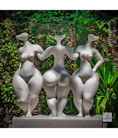 imagem de Escultura Trindade Serena Mármore Branco 100cm - EMP746 Design Moderno para Jardins