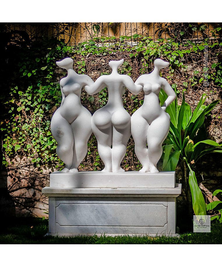 imagem do produto Escultura Trindade Serena M�rmore Branco 100cm - EMP746 Design Moderno para Jardins