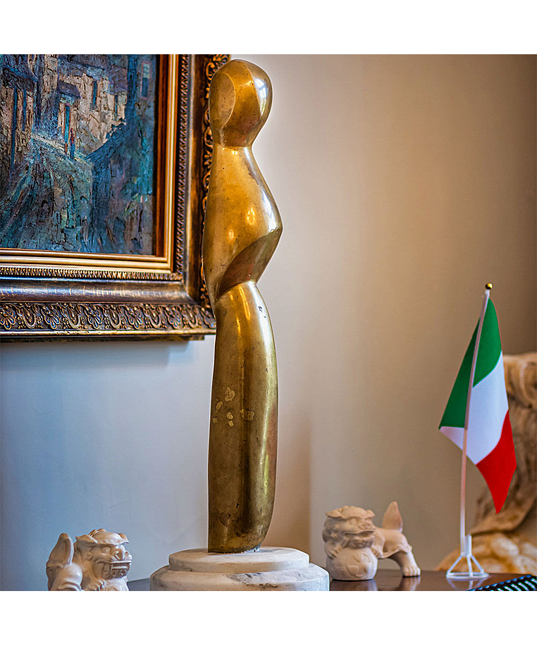 imagem do produto Escultura Vativo em Bronze com Base em M�rmore Branco 75cm - EBZ606