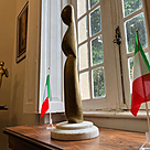 imagem do produto Escultura Vativo em Bronze com Base em M�rmore Branco 75cm - EBZ606