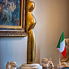 imagem do produto Escultura Vativo em Bronze com Base em M�rmore Branco 75cm - EBZ606