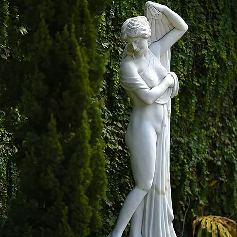 imagem de Escultura Vênus Calipígia 180cm EMP444 Beleza Clássica